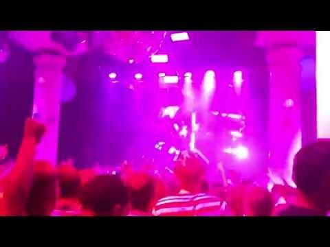 Showtek - Cannonball (Tropics Disco - Lloret De Mar)