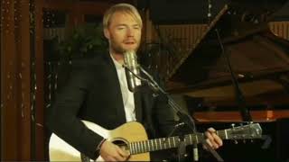 Keating &amp; Ceberano - It's Only Christmas (Isolated Acoustic Guitar)