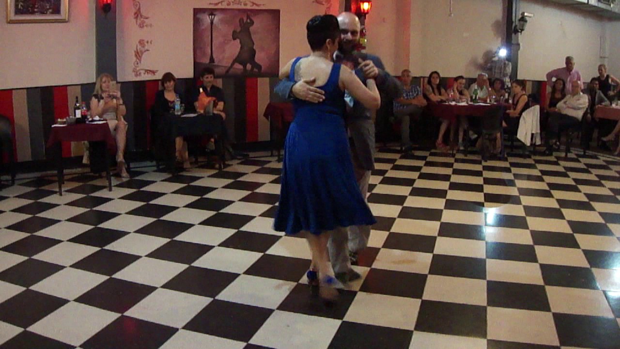 Sin Rumbo bailan Hebe Martinez y Gabriel Di Prinzio 2/2 en su cumple