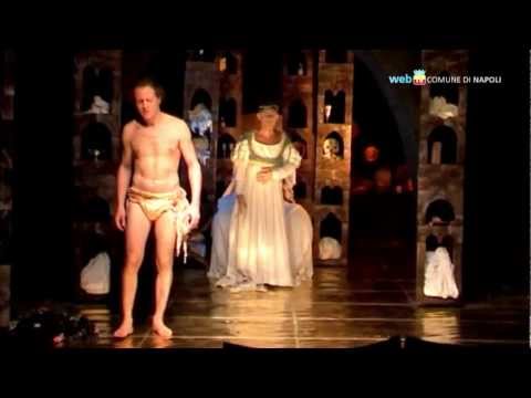 Indovina chi viene in scena (17 gen 2012)