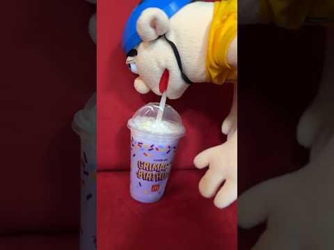 Jeffy Tries the Grimace Shake