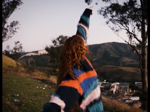 Carol Biazin - No Escuro, Quem É Você? (Teaser)