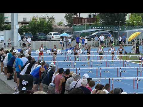 Kozák Luca győzelme a 100 m-es gátfutás döntőjében