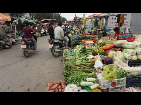 Evening Street Food at Phsa Dem Ampil - Walk Around Street Food @Dem Ampil Market Sen Sok