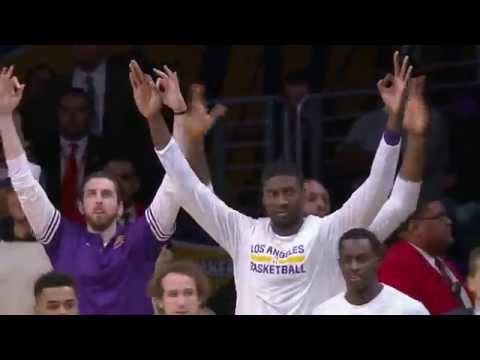 Metta World Peace CLUTCH Three Pointer | Pacers vs Lakers | 11.29.2015