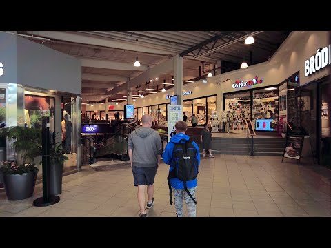 Walking in Knalleland, the shopping area of Borås, Sweden