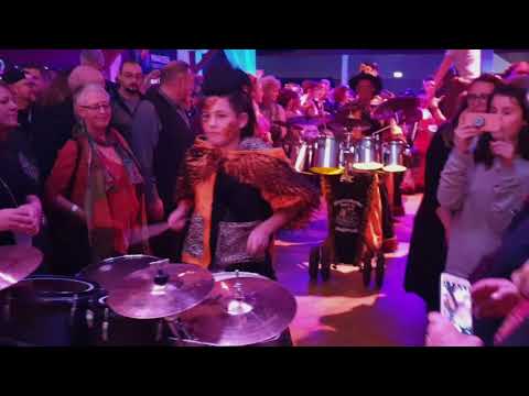 Guggemusik Rhoirevoluzzer - Intro & Skin