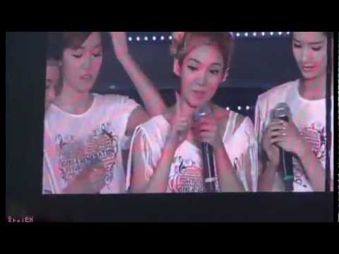 SNSD HyoSic #1 - Hyoyeon's Birthday