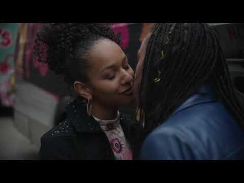 Riverdale 5x15   Kissing Scenes