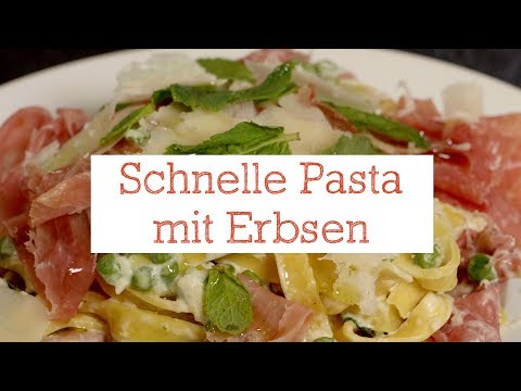 Schnelle Pasta mit Erbsen, Minze und Prosciutto