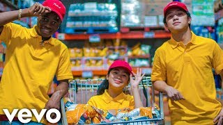 Ranz and Niana ft. Lavaado - DIP (Official Music Video) Ranz and Niana ft. Lavaado - DIP (Official Music Video)