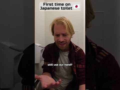 First time using a Japanese Toilet 🚽 🇯🇵 #japan