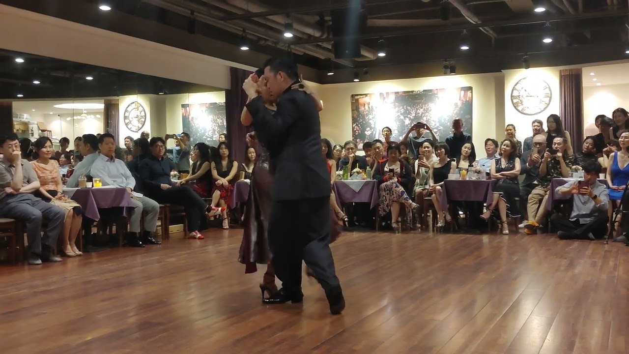 [헤이즈 - 내 맘을 볼 수 있나요] Amelia Rambe & Ferrol Matthew