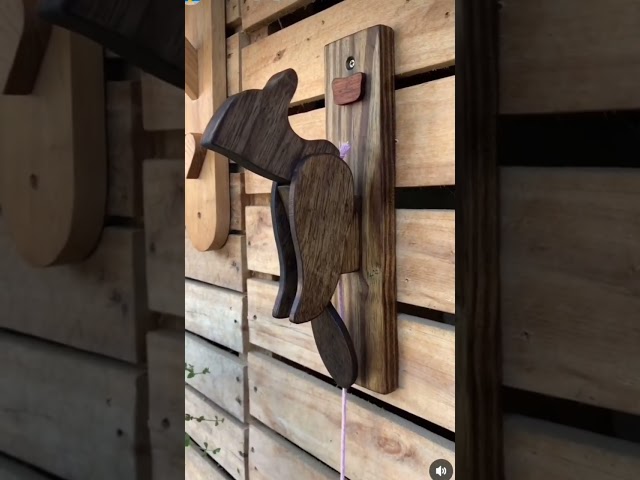 Vídeo relacionado con Relaxdays Campana Pared Rama Pajaritos, Timbre Jardín con Cuerda, 20 x 10 x 13 cm, Campanilla Mural, Retro, Color Bronce