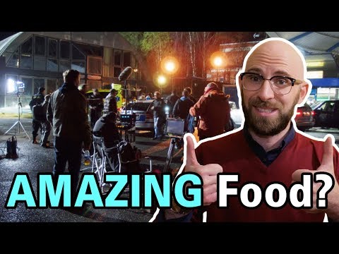 What’s It Really Like Being an Extra in a Film or TV Show and How Do You Get the Gig?