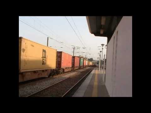 CP 2600 Comboio de Contentores - Valadares