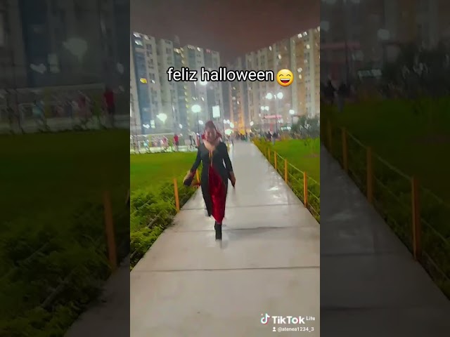 Vídeo relacionado con Disfraz de Vampiro Niñas, Disfraz Vampiresa Niña, Disfra-z de Bruja Reina Vampiresa con Dientes de Vampiro, Rosa y Tatuaje, Vampirina Disfraces Niñas para Halloween Carnaval Mascarada Cosplay (M)