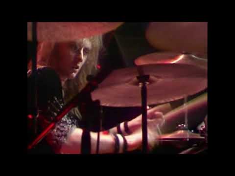 queen keep yourself alive drum solo
