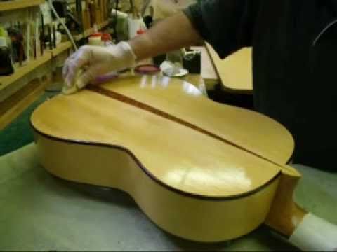 Roger Williams - Luthier