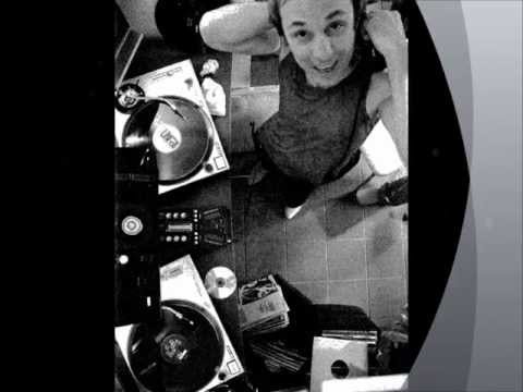 Marco Moreggia Dj set only vinyl at PEPEBIANCO restaurant & clubbing