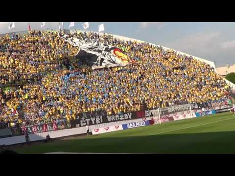MOL CUP Opava-Zlín -Začátek zápasu a choreo Opavy #2