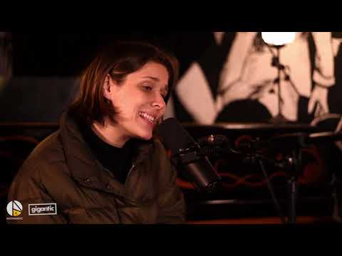 
    Middle Kids - Salt Eyes | The Moonshine Sessions
  