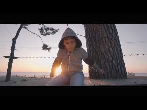 KAMIL " Mama "  Clip Officiel