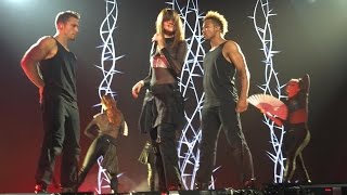 Selena Gomez - Me &amp; My Girls [Revival Tour Singapore]