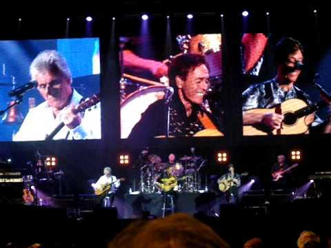 Cliff and the Shadows - All Shook Up