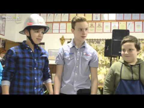 Skeč mladih gasilcev na občnem zboru PGD Radoslavci