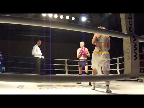 Klara Svensson vs McKenzie R4.MP4