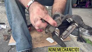 2010 Kia Soul Rear Brake Pads and Rotors Replacement