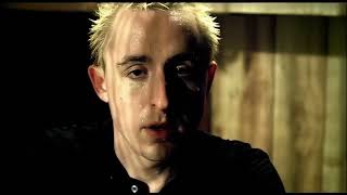 Yellowcard - Rough Landing, Holly (Official Music Video) HD