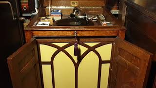 The Love Nest. Fox Trot. Bob Crosby's Bob Cats. Decca 78rpm. HMV 163 Gramophone Phonograph