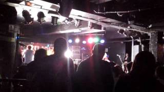 Shadows Chasing Ghosts - Sunlight (Live)