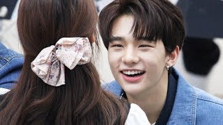 Download lagu 180128 스트레이 키즈(Stray Kids) 현진의 스윗한 팬사인 (Hyunjin Fansign) 4K 직캠 by 비몽 mp3 Download lagu 180128 스트레이 키즈(Stray Kids) 현진의 스윗한 팬사인 (Hyunjin Fansign) 4K 직캠 by 비몽 mp3
