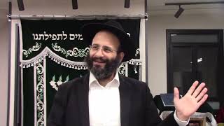 מדבר שקר תרחק (הרב אלחנן משה נחמנסון) - התמונה מוצגת ישירות מתוך אתר האינטרנט יוטיוב. זכויות היוצרים בתמונה שייכות ליוצרה. קישור קרדיט למקור התוכן נמצא בתוך דף הסרטון