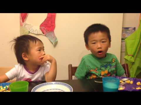 The Jolly Pops | Evan & His Sister Singing 