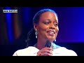 Dianne Reeves –   I'm All Smiles