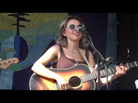 Emily Frantz (Watchhouse) on Emmylou's "Easy From Now On" GMBR 2025