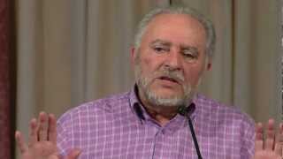 preview picture of video 'Julio Anguita - Combates de este Tiempo en Badajoz 2ª parte'