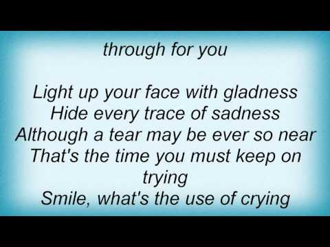 Madeleine Peyroux - Smile Lyrics