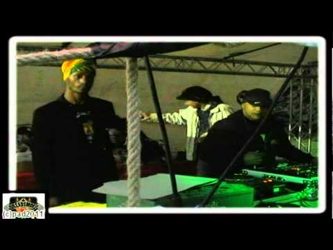 CRUCIAL WARRIOR SOUND ft faya milla - Rasta Man don,t fuss & fight (ukdub 1) @ rastaplas aug 2011