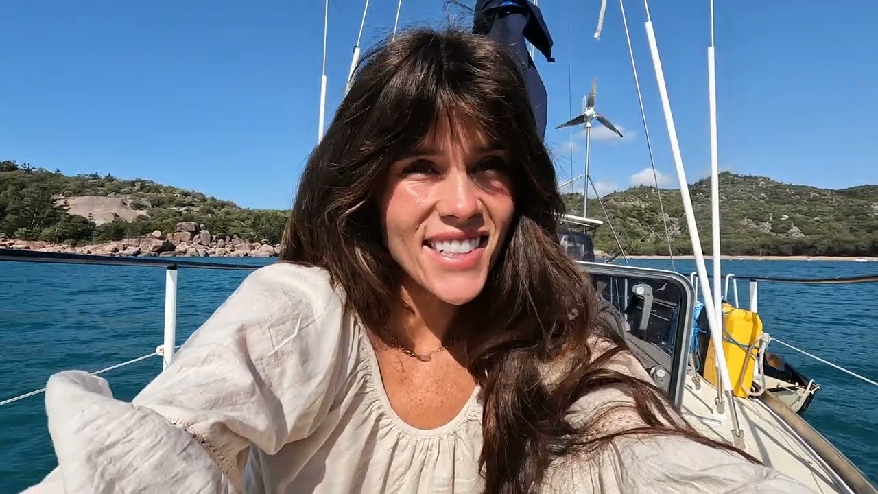 YOUNG CRUISERS: Taking our pet lizard to Magnetic Island - Episode 53