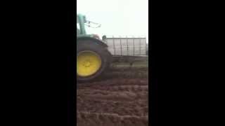 preview picture of video 'Lorry being towed by 3 tractors'