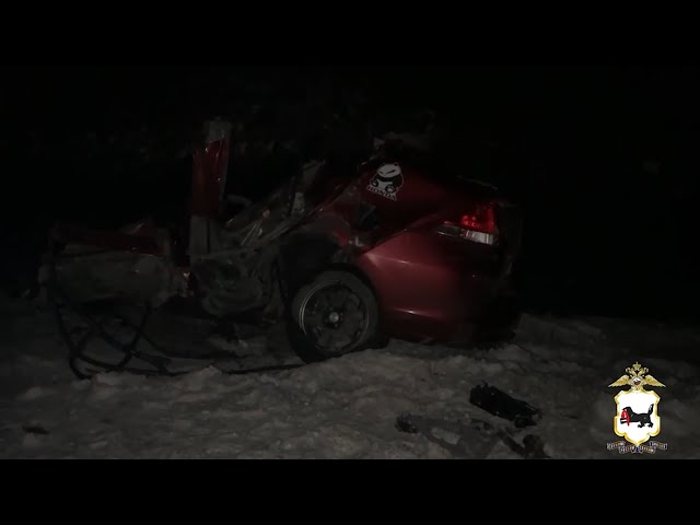 В Приангарье в ДТП с автовозом погиб водитель иномарки