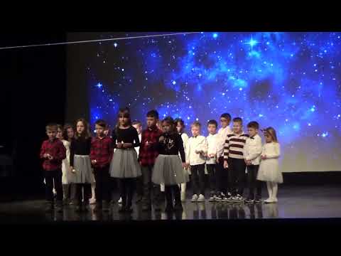 🎄 U potrazi za Božićem – Božićna priredba Katoličke osnovne škole u Novskoj (2025.)