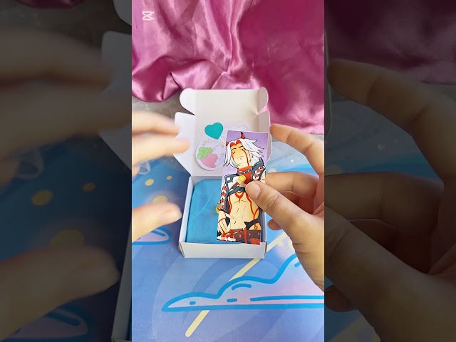 Vídeo relacionado con MIRKUZI Pendientes de juguete Paquete de 3 pendientes, pendientes de clip dorados, pendientes de cosplay de anime, adecuados para los amantes del anime