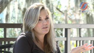 Lynne Austin The Original Hooters Girl