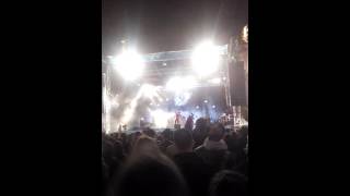 Esne Beltza -  Harresiko kunbia